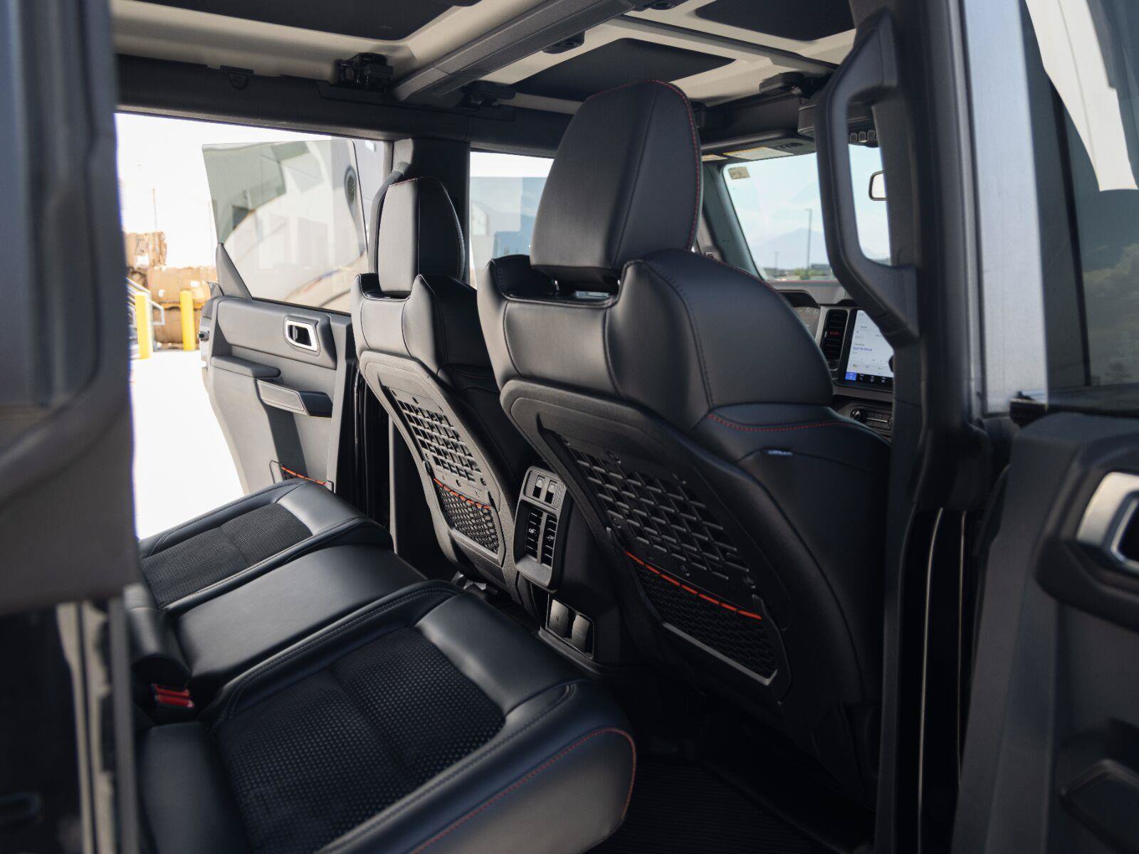 Used 2025 Ford Bronco Raptor w/ Interior Carbon Fiber Pack AWD/4WD image 31