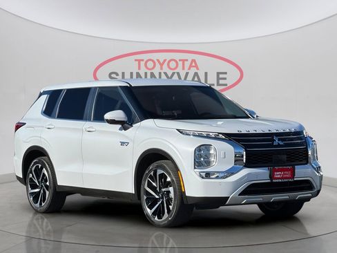 Used 2024 Mitsubishi Outlander SE image 10