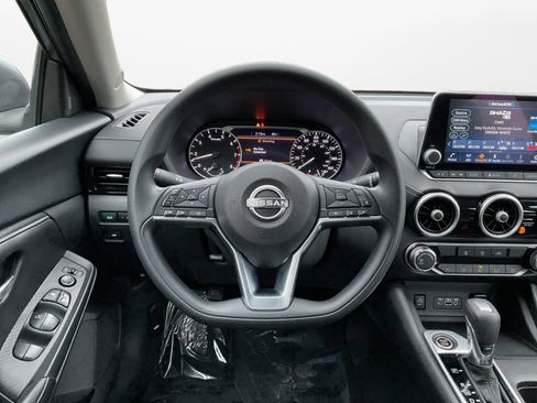 Used 2024 Nissan Sentra SV image 12