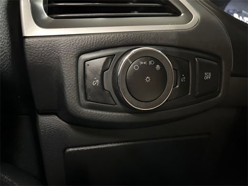 Used 2024 Ford Edge SEL image 22