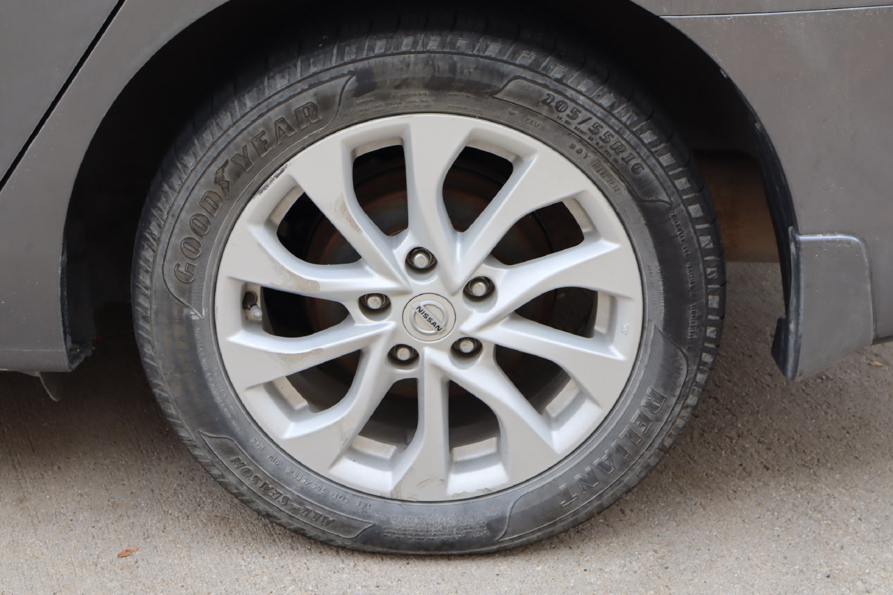 Used 2019 Nissan Sentra SV FWD image 25