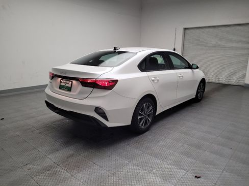 Used 2024 Kia Forte LXS image 9