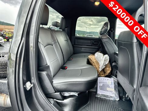 New 2024 RAM 3500 Tradesman w/ Chrome Appearance Group image 19