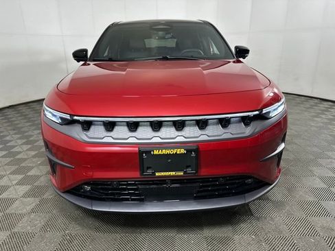 Used 2025 Jeep Wagoneer S Limited image 8