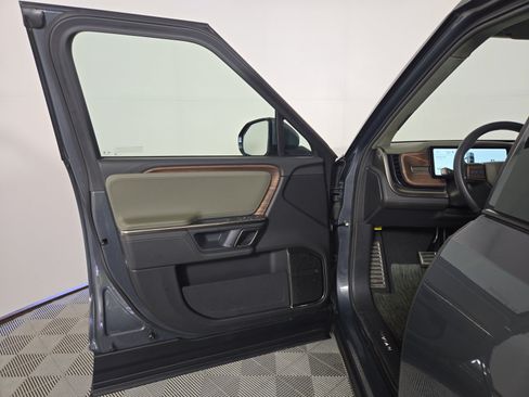 Used 2023 Rivian R1T Adventure AWD/4WD image 16