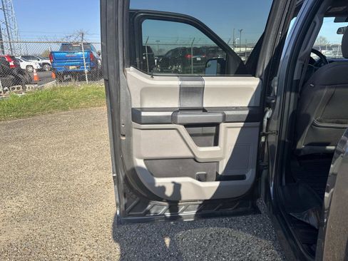 Used 2020 Ford F150 XLT image 10