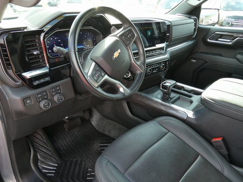 Certified 2024 Chevrolet Silverado 1500 LTZ AWD/4WD image 23