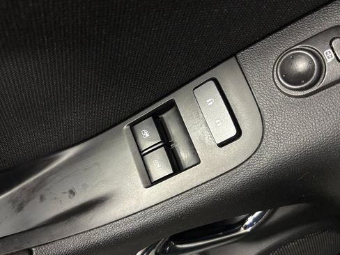 Used 2015 Chevrolet Camaro LT RWD image 18