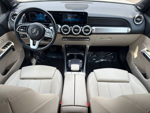 Used 2021 Mercedes-Benz GLB 250 4MATIC image 18