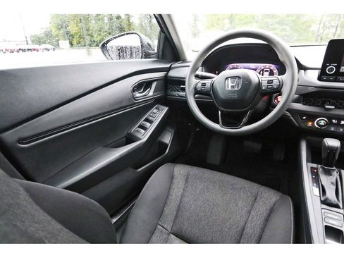 Used 2024 Honda Accord EX image 6