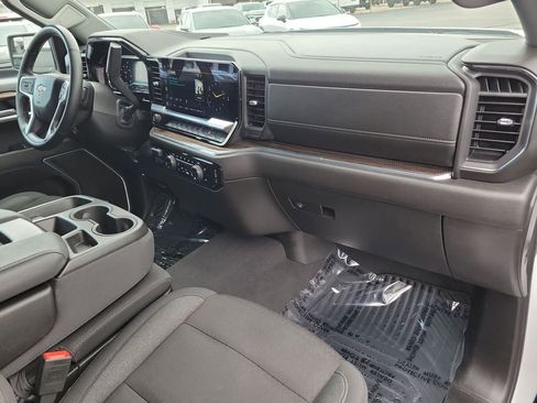 Certified 2025 Chevrolet Silverado 1500 LT image 28