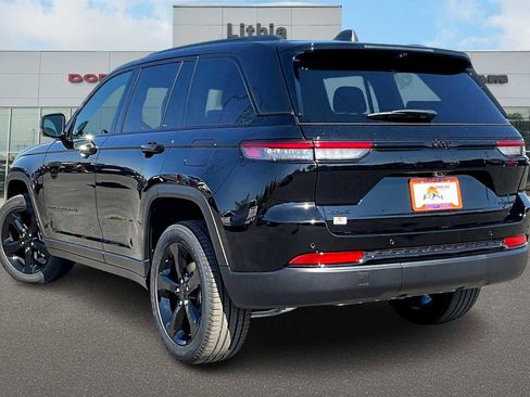 New 2025 Jeep Grand Cherokee Limited w/ Luxury Tech Group II image 4