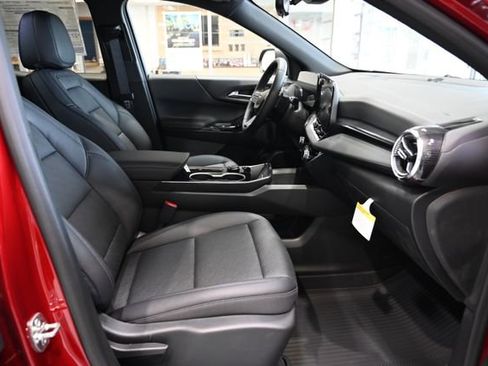 New 2026 Chevrolet Equinox LT FWD image 10