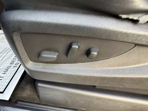 Used 2016 Chevrolet Tahoe LTZ image 17