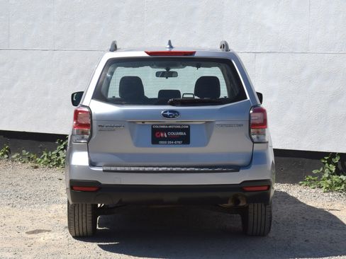 Used 2018 Subaru Forester 2.5i w/ Alloy Wheel Package AWD/4WD image 4