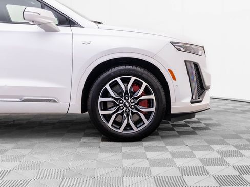 Certified 2025 Cadillac XT6 Sport w/ Platinum Package AWD/4WD image 36