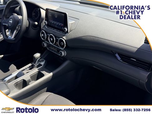 Used 2024 Nissan Sentra SV FWD image 7