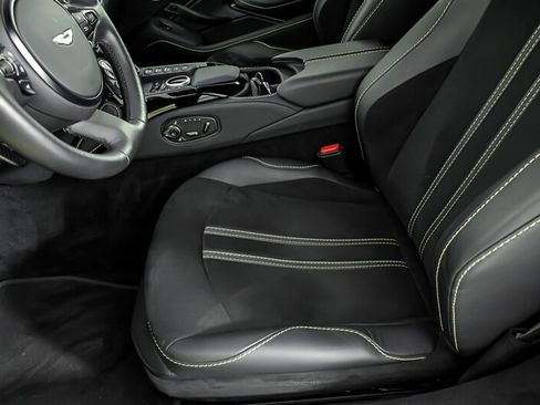 Used 2023 Aston Martin V8 Vantage Coupe RWD image 16