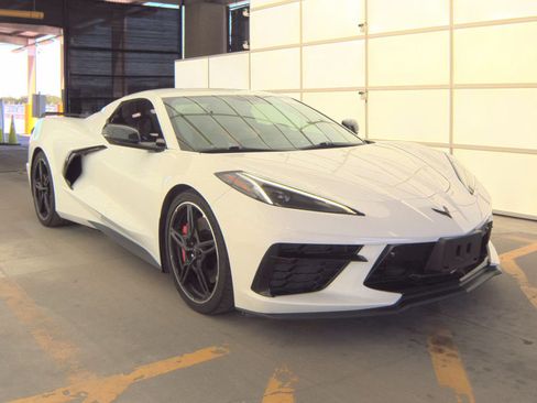 Used 2023 Chevrolet Corvette Stingray Preferred Conv w/ Z51 Performance Package RWD image 4