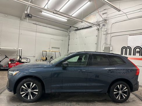 Used 2024 Volvo XC60 B5 Core image 14