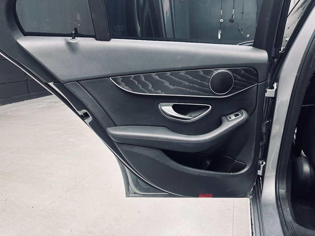 Used 2016 Mercedes-Benz C 300 Sedan image 24