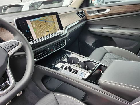 New 2026 Volkswagen Atlas SEL Premium R-Line AWD/4WD image 7