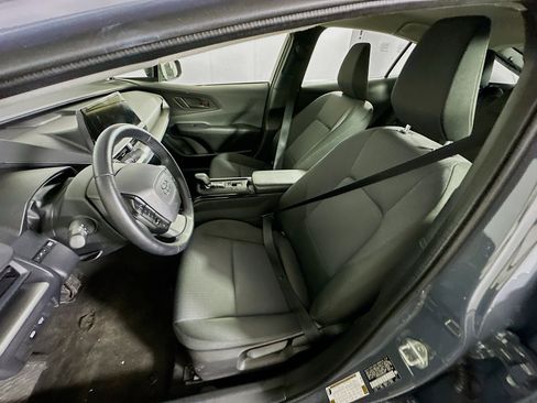 Used 2025 Toyota Prius LE image 13