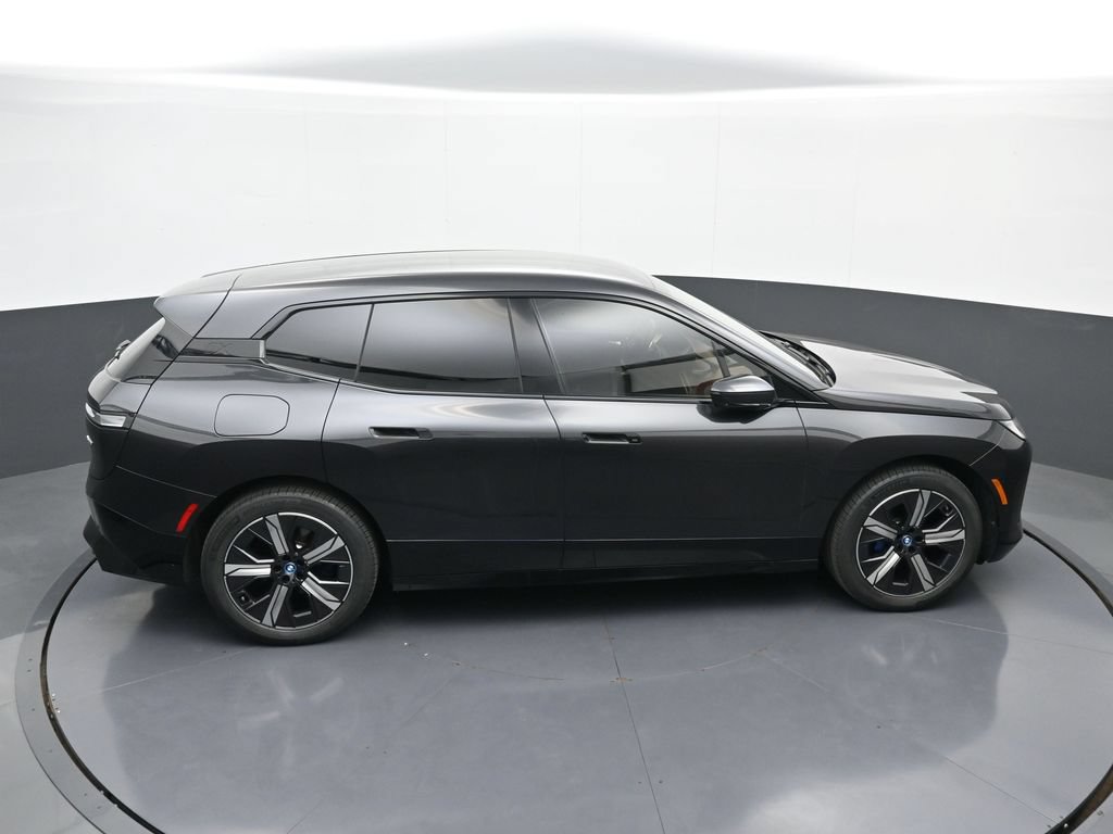 Used 2024 BMW iX xDrive50 w/ Sport Package AWD/4WD image 37