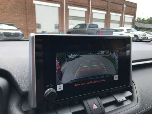 Certified 2025 Toyota RAV4 LE AWD/4WD image 19