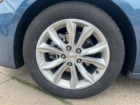 Used 2024 Chevrolet Malibu LT image 9