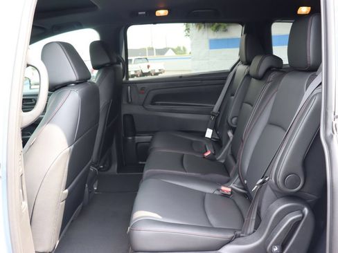 Used 2026 Honda Odyssey Sport-L image 11