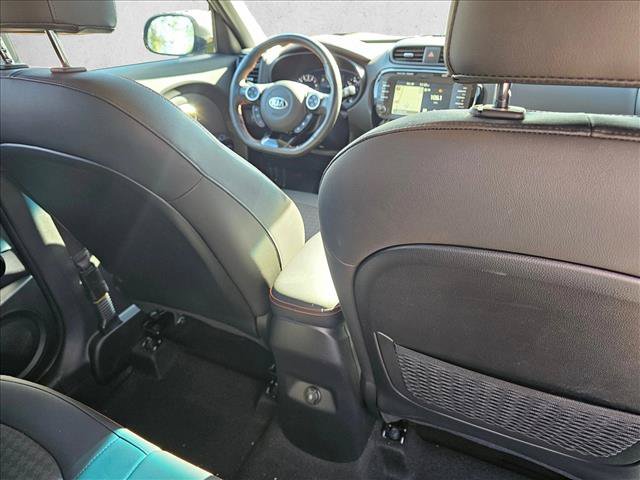 Used 2018 Kia Soul ! w/ Tech Package FWD image 15