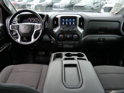 Used 2019 Chevrolet Silverado 1500 LT Trail Boss w/ Convenience Package AWD/4WD image 10