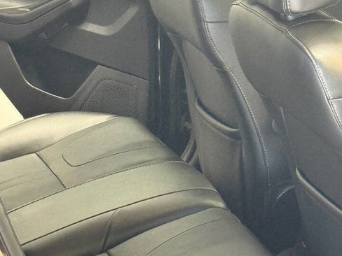 Used 2014 Ford Focus SE w/ Equipment Group 201A image 10