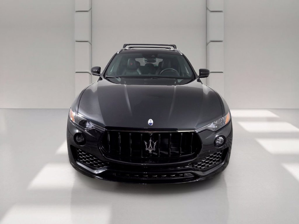 Used 2024 Maserati Levante GT Ultima AWD/4WD image 3