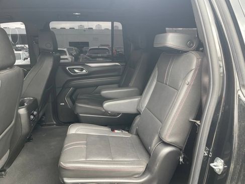 Used 2024 Chevrolet Suburban RST w/ Luxury Package AWD/4WD image 8