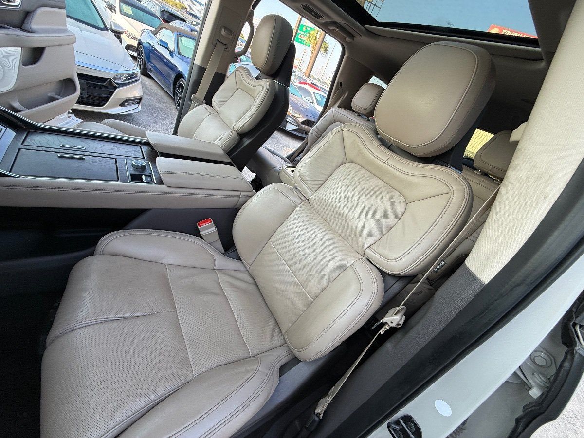 Used 2022 Lincoln Navigator Reserve AWD/4WD image 28