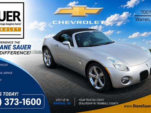 Used 2007 Pontiac Solstice Convertible w/ Premium Package RWD image 1
