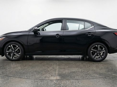 Used 2025 Nissan Sentra SV image 5