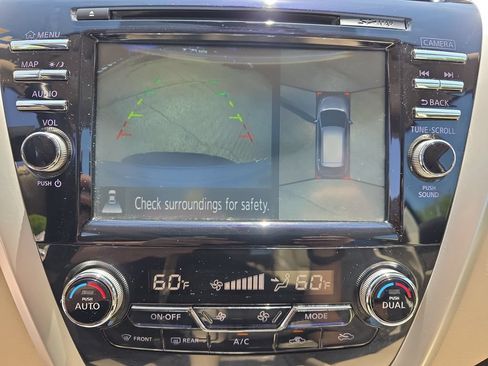 Used 2017 Nissan Murano S AWD/4WD image 25