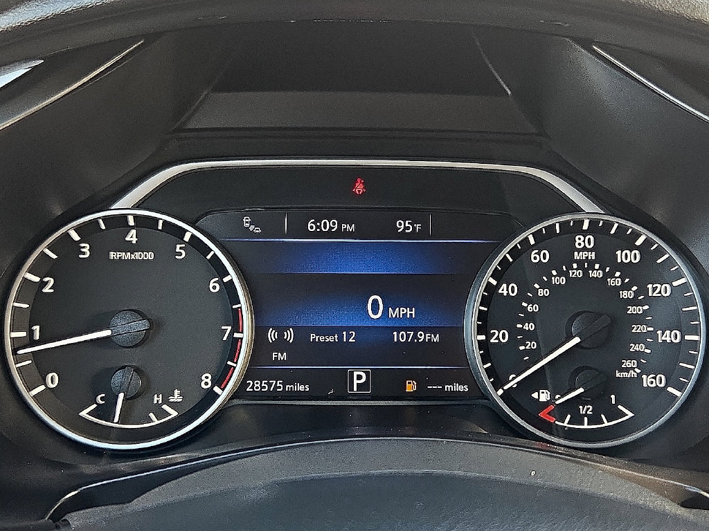 Used 2024 Nissan Murano SV w/ SV Midnight Edition Package FWD image 23