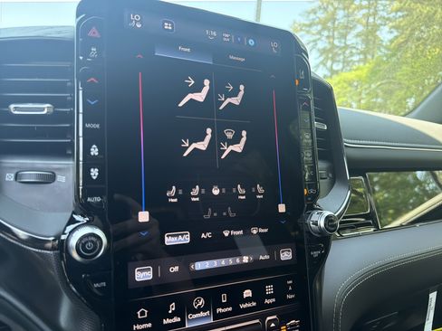 New 2026 RAM 1500 Limited AWD/4WD image 33
