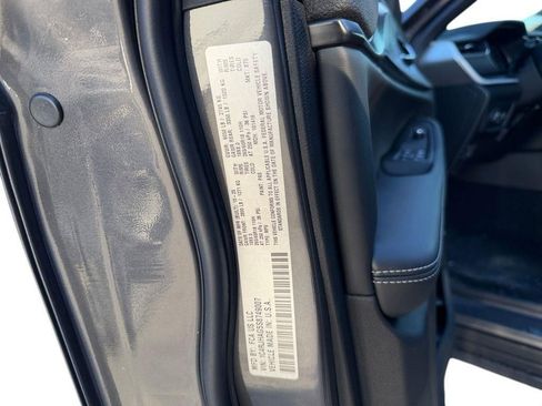 New 2025 Jeep Grand Cherokee Laredo X w/ Luxury Tech Group I image 32