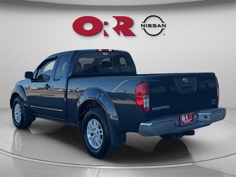 Used 2017 Nissan Frontier SV image 7
