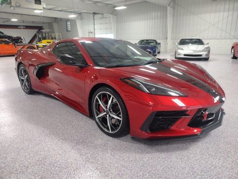 Used 2021 Chevrolet Corvette Stingray Preferred Conv w/ Z51 Performance Package RWD image 3