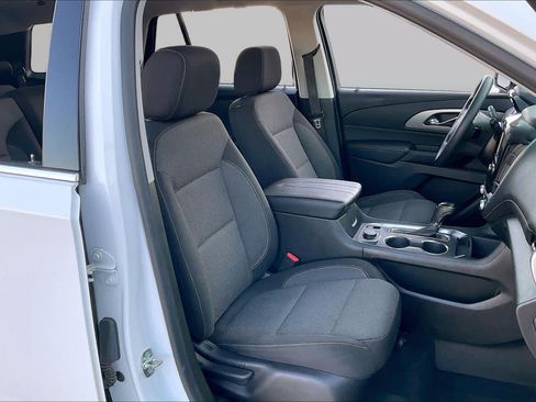 Used 2019 Chevrolet Traverse LS FWD image 9
