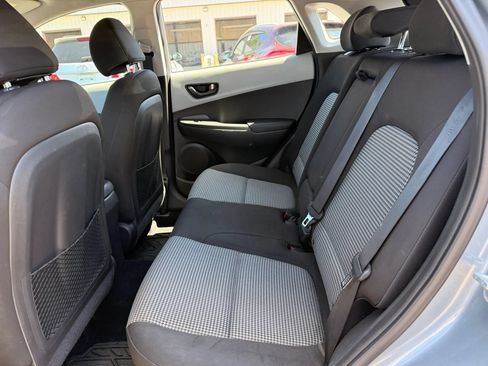 Used 2019 Hyundai Kona SE FWD image 21