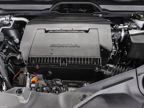 Used 2024 Honda Pilot Touring image 27