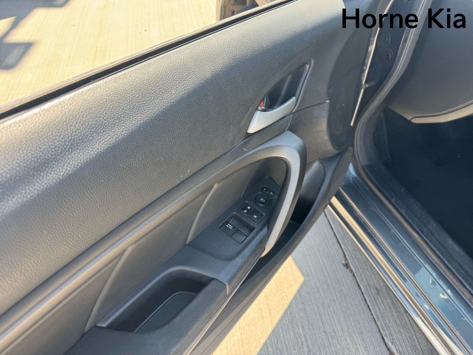 Used 2010 Honda Accord LX-S image 11