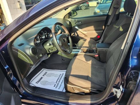 Used 2009 Pontiac G6 Sedan w/ Preferred Package FWD image 19